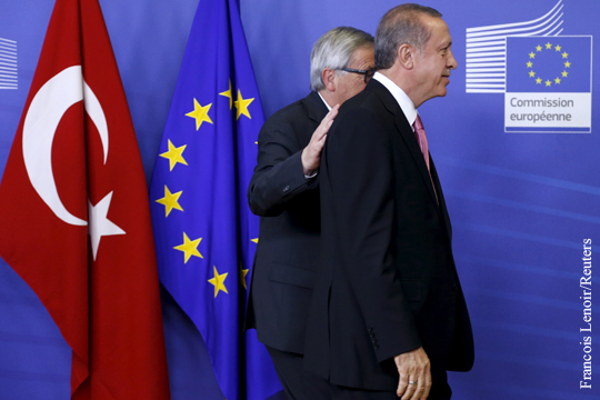 Еврокомиссия готовится, «зажав нос», одобрить отмену виз с Турцией