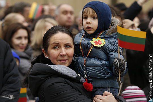 В Литве удивились нежеланию 43% граждан возвращаться в республику из-за границы