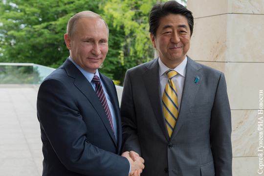 Путин и Абэ обсудили мирный договор между Россией и Японией