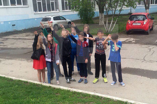 Ростовские следователи выяснили смысл школьной игры «Покажи, где солнце»