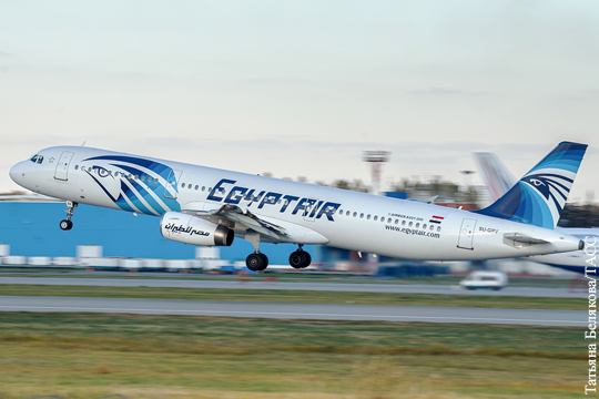 Пассажирский Airbus А320 авиакомпании Egyptair разрушился на части над Средиземным морем