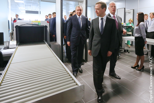 Медведев открыл новый московский аэропорт