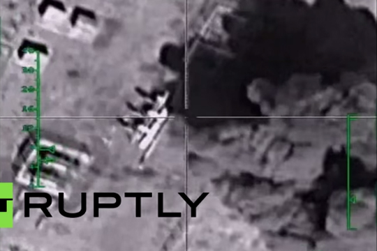 Минобороны обнародовало видео уничтожения объектов ИГ недалеко от Ракки