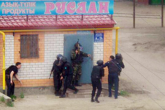 При отражении нападения на воинскую часть в Казахстане погибли военнослужащие