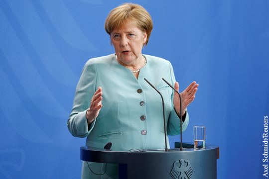 Меркель ответила на претензии Анкары в адрес бундестага из-за признания геноцида армян