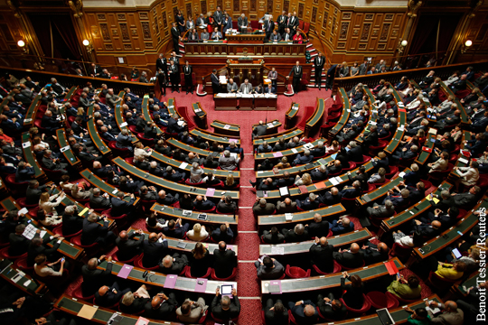 Французский Сенат принял резолюцию с призывом облегчить санкции против России