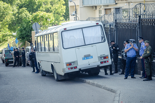 МИД прокомментировал нападение на Генконсульство в Одессе