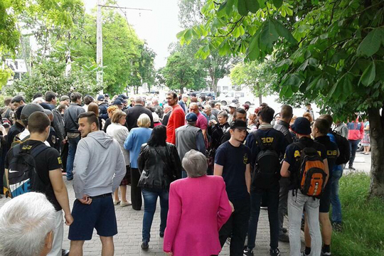 Одесситы вышли на акцию протеста против переименования проспекта маршала Жукова
