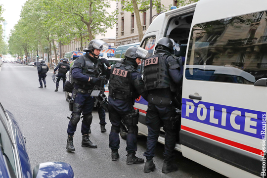 ИГ взяло на себя ответственность за убийство полицейского под Парижем