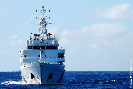 Токио заявил о вторжении китайского военного корабля в японские воды