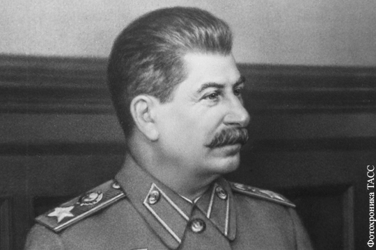 Власти чешского Домажлице решили отобрать у Сталина звание почетного гражданина