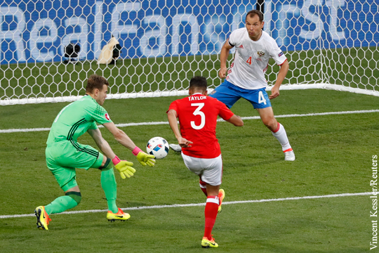 Сборная Уэльса забила два мяча в первом тайме против команды России