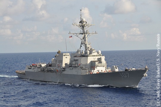 Американский эсминец опасно сблизился с кораблем ВМФ России в Средиземном море