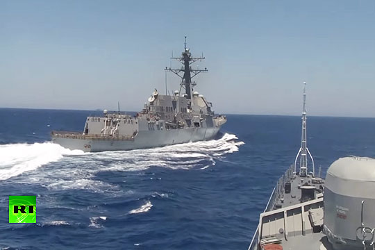 Пентагон обвинил Россию в «небезопасных операциях» рядом с американскими кораблями