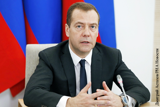 Медведев заявил о начале отмены ограничений в отношении Турции