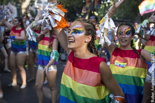Самый многочисленный гей-парад в Европе прошел в Мадриде