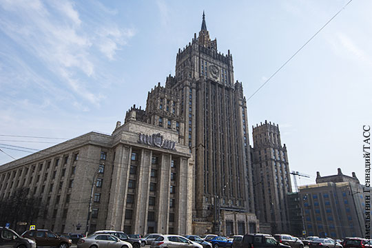Москва призвала Берлин и Париж не допустить военного сценария в Донбассе