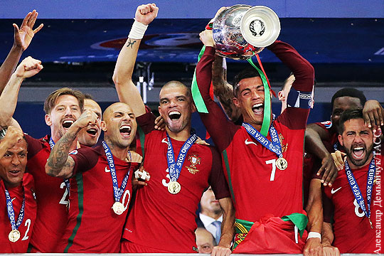 Португалия обыграла Францию в финале Евро-2016
