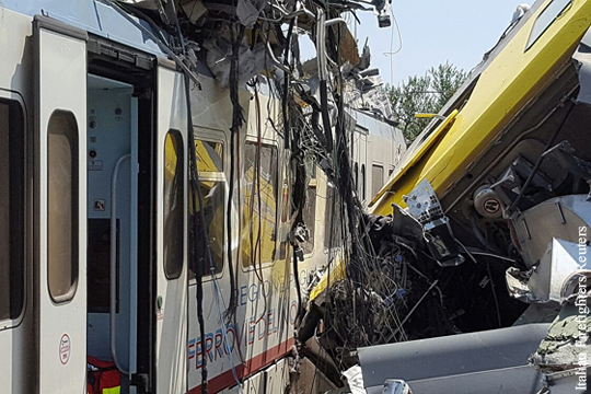 Число жертв столкновения поездов на юге Италии возросло до 11 человек