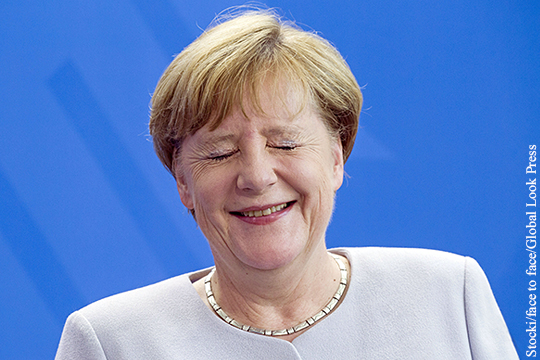 Меркель повысили зарплату