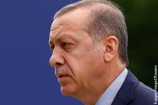 СМИ: Эрдоган вылетел из Стамбула в неизвестном направлении