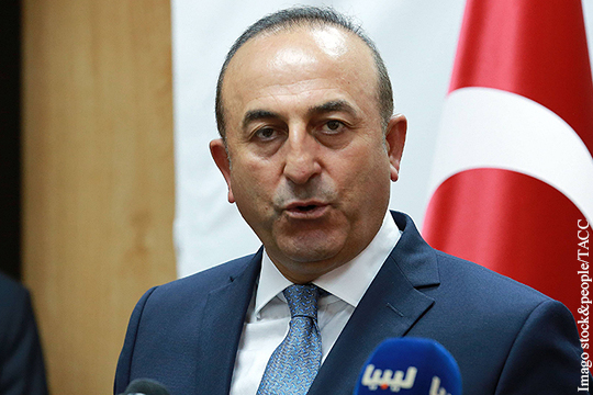 Анкара запретила Европе «смотреть на Турцию сверху вниз» и «разговаривать путем угроз»