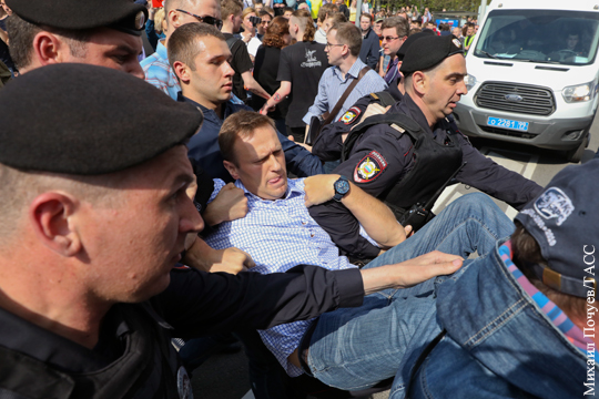 Навальный стал неинтересен своим сторонникам