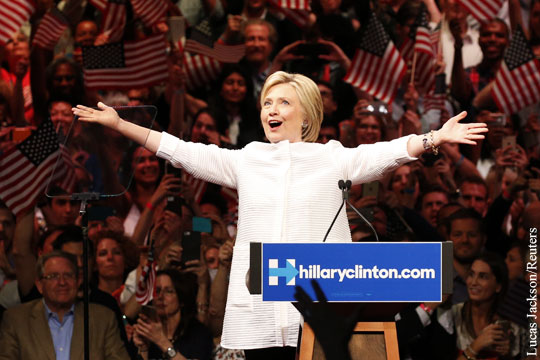 Демократическая партия США утвердила Клинтон кандидатом в президенты