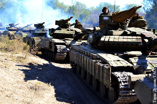 Украина усилила военную группировку на границе с Крымом