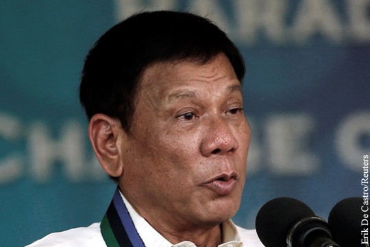 Президент Филиппин упрекнул посла США в гомосексуализме