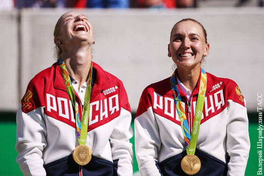 Российские теннисистки Веснина и Макарова завоевали золото Олимпиады в Рио