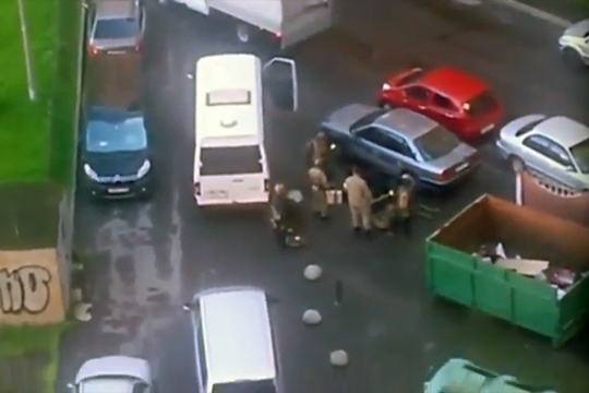 Во время спецоперации ФСБ и Росгвардии в Петербурге задержаны трое боевиков