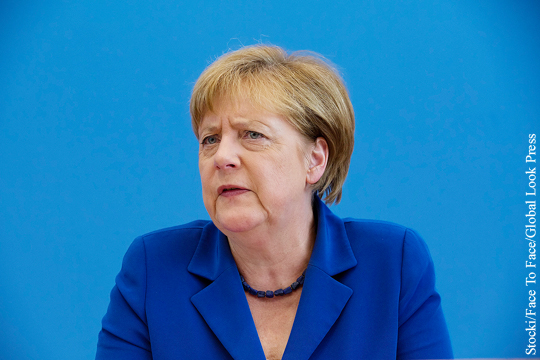 Меркель выступила против ношения женщинами паранджи в Германии