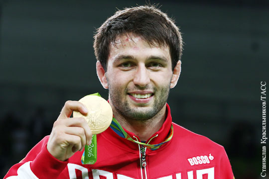 Российский борец Рамонов завоевал для России 19-е золото Рио