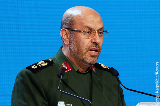 Министр обороны Ирана выступил с упреками в адрес России