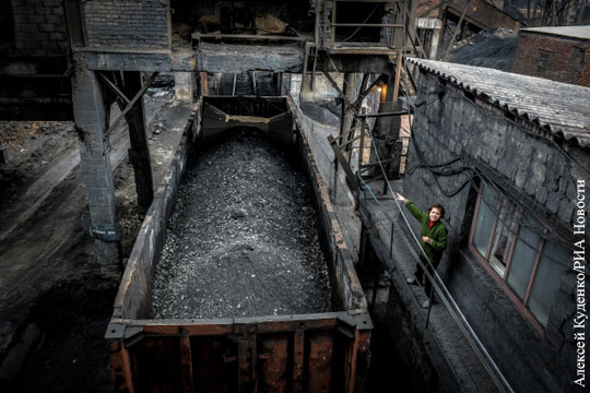 Киев объявил о прекращении закупок угля в Донбассе