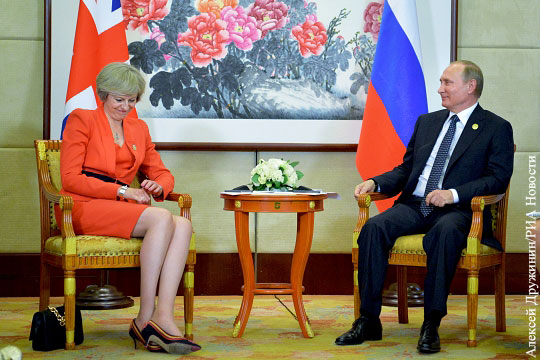 Песков объяснил инцидент с рукопожатием Путина и Мэй в Китае