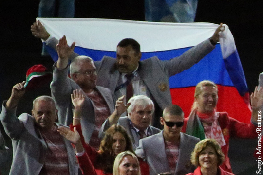 Установлена личность несшего российский флаг белорусского паралимпийца