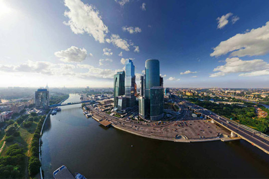 Ляшко поздравил Днепр с днем города публикацией фотографии Москвы
