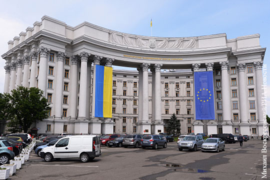 Киев увязал разрешение на Украине выборов в Госдуму с Крымом
