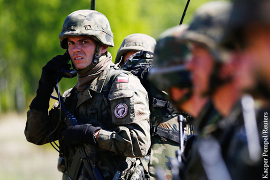 Дипломат: Польских военных будет трудно убедить защищать Прибалтику