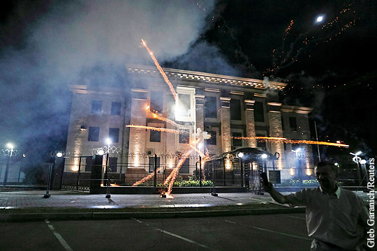 Посольство России в Киеве подтвердило ночное нападение