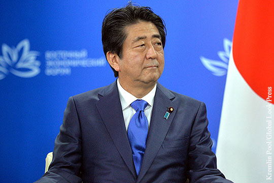 Абэ выразил уверенность в решении территориального вопроса с Россией
