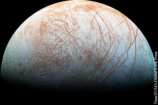 НАСА доказало наличие океана под поверхностью спутника Юпитера