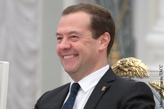 Медведев назвал день приятия бюджета «самым лучшим»