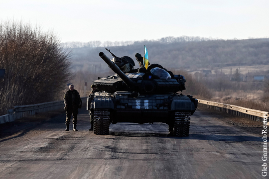 Танк украинских силовиков задавил в Донбассе двоих мирных жителей