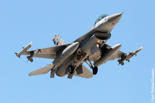 Российские и сирийские военные заставили развернуться турецкие самолеты