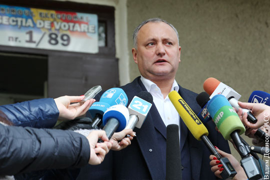 В первом туре президентских выборов в Молдавии победил пророссийский кандидат
