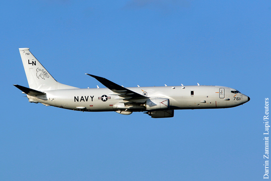 Самолет ВМС США приблизился к российской авианосной группе в Средиземноморье