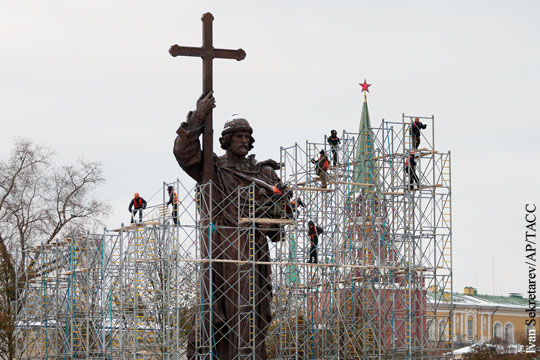 Путин в День народного единства откроет памятник князю Владимиру